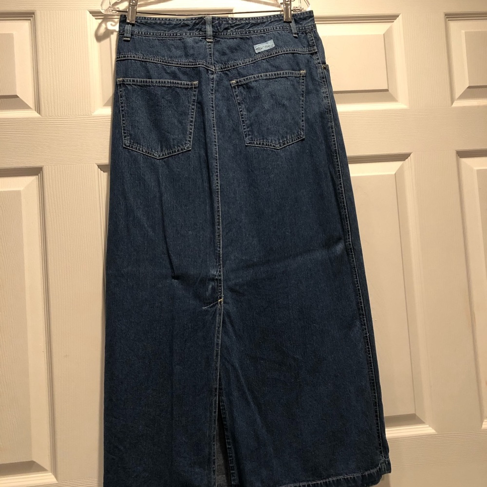 Old Navy long denim skirt, size 10 - Picture 2 of 4